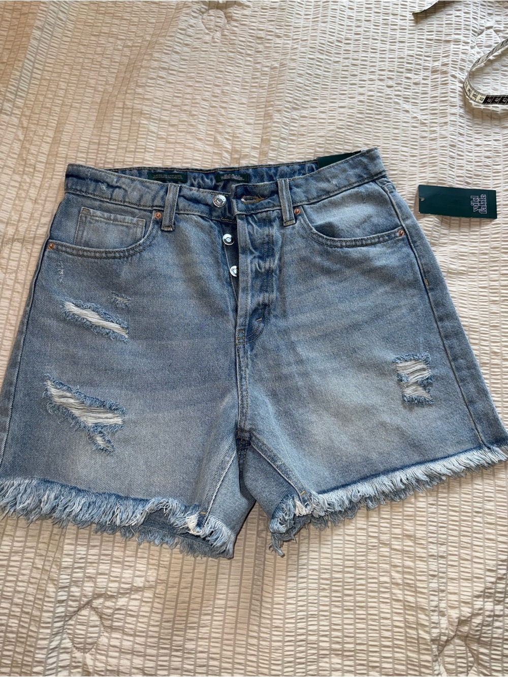 NWT wild fable Light Wash Distressed High-Rise Denim Shorts 6